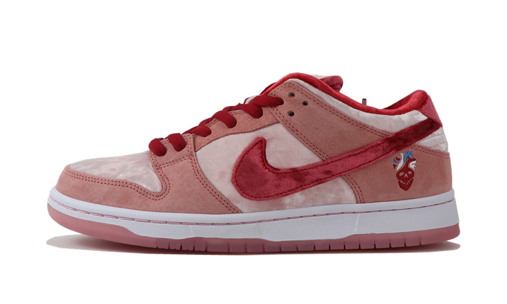 Nike SB Dunk Low StrangeLove...