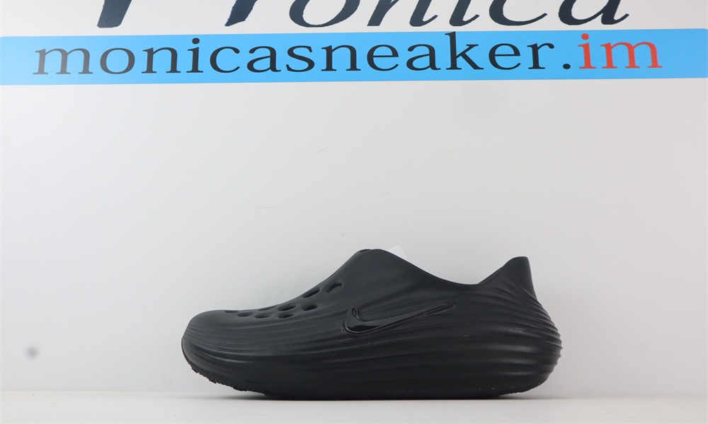 Nike ReactX Rejuven8 Triple Black,Specials : Monicasneaker_monicasneakers